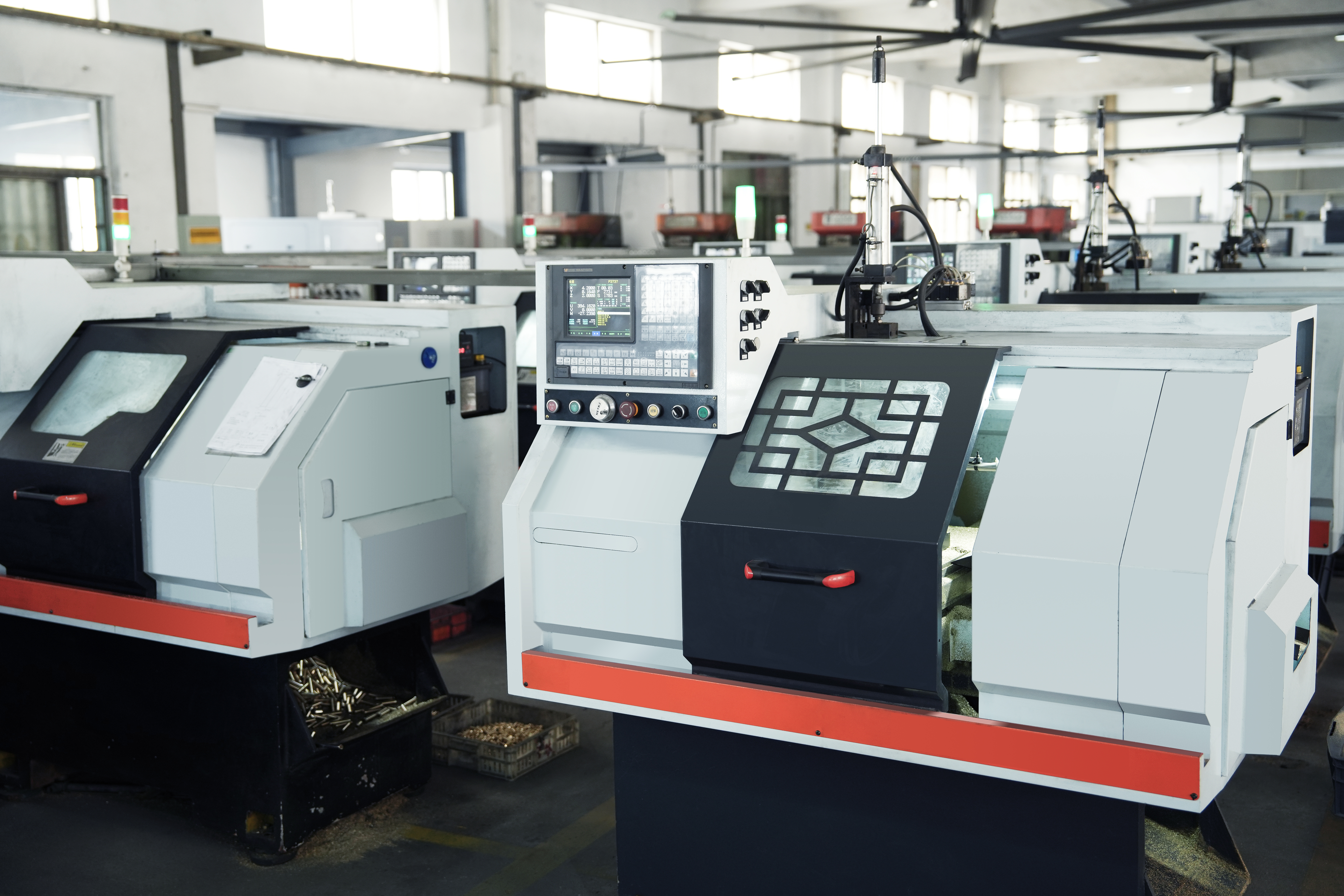 Plastic injection machines for disposer components